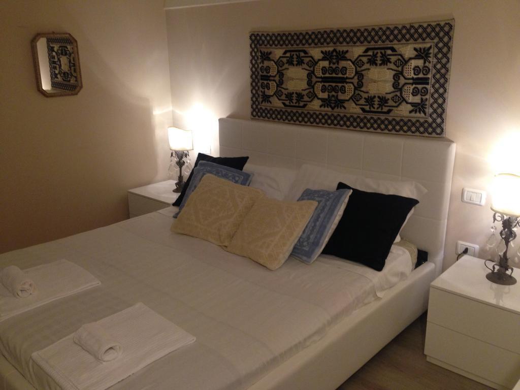 Carlos I Cagliari Oda fotoğraf